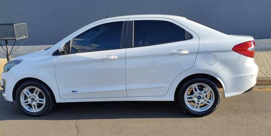 FORD KA 1.5 TI-VCT FLEX SEL SEDAN AUTOMÁTICO